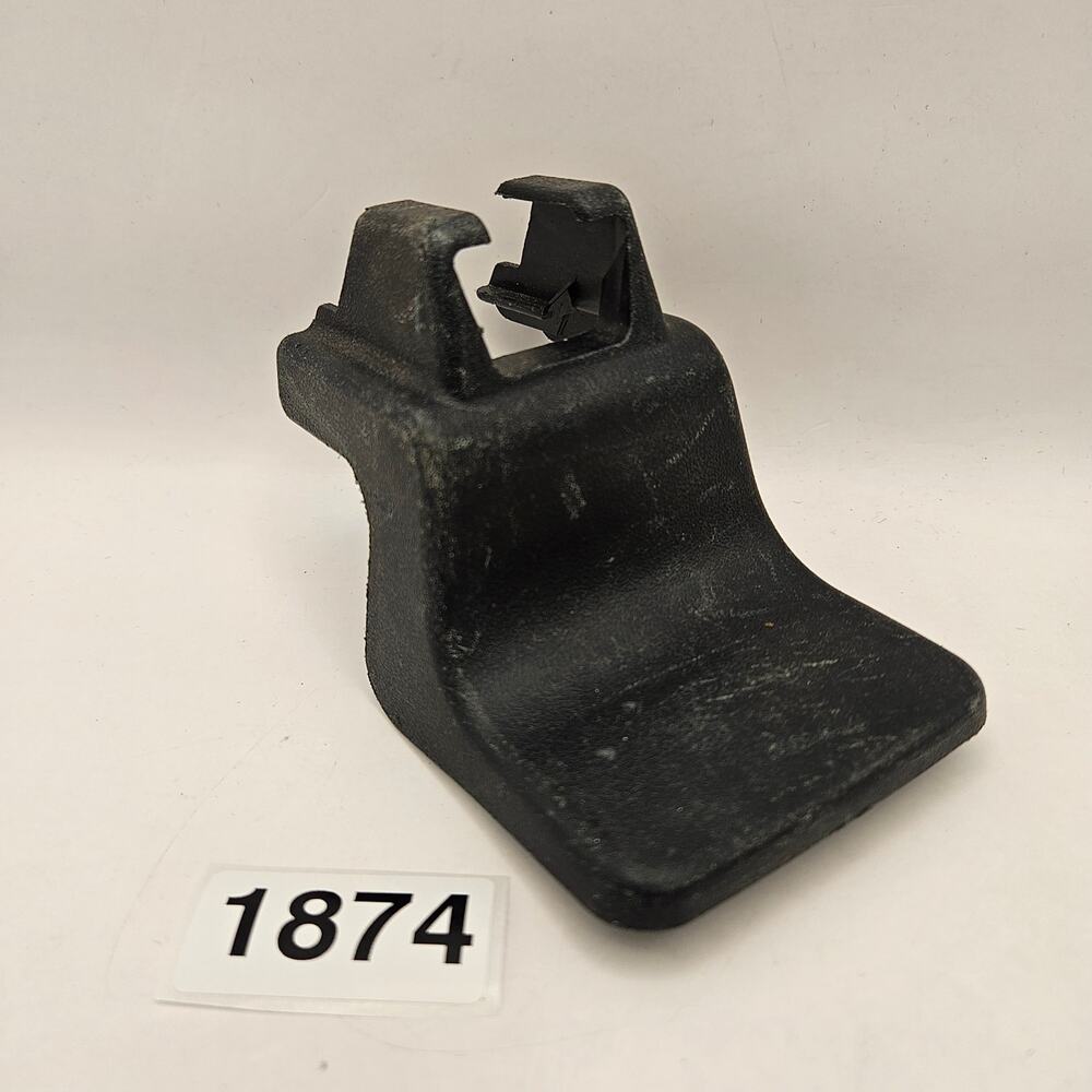 TOYOTA TUNDRA 07-13 FRONT RIGHT PASSENGER OUTER SEAT BOLT TRACK COVER CAP TRIM